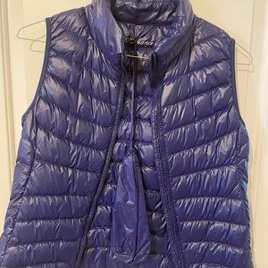 Girls Medium Packable Navy Blue Vest